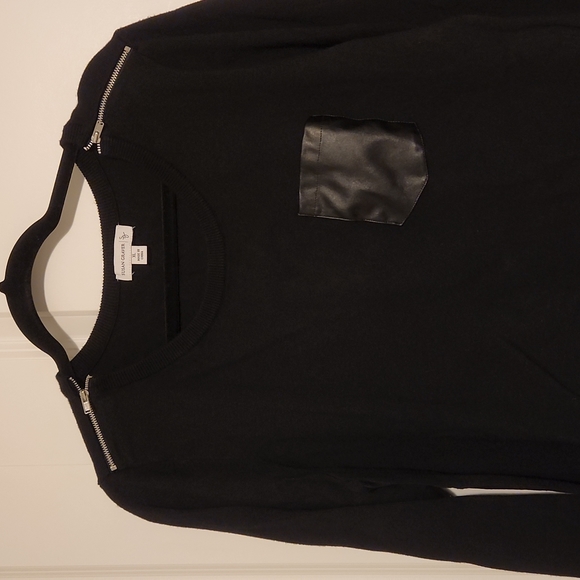 Susan Graver XL Black Sweater with Pleather pocket - Picture 2 of 4